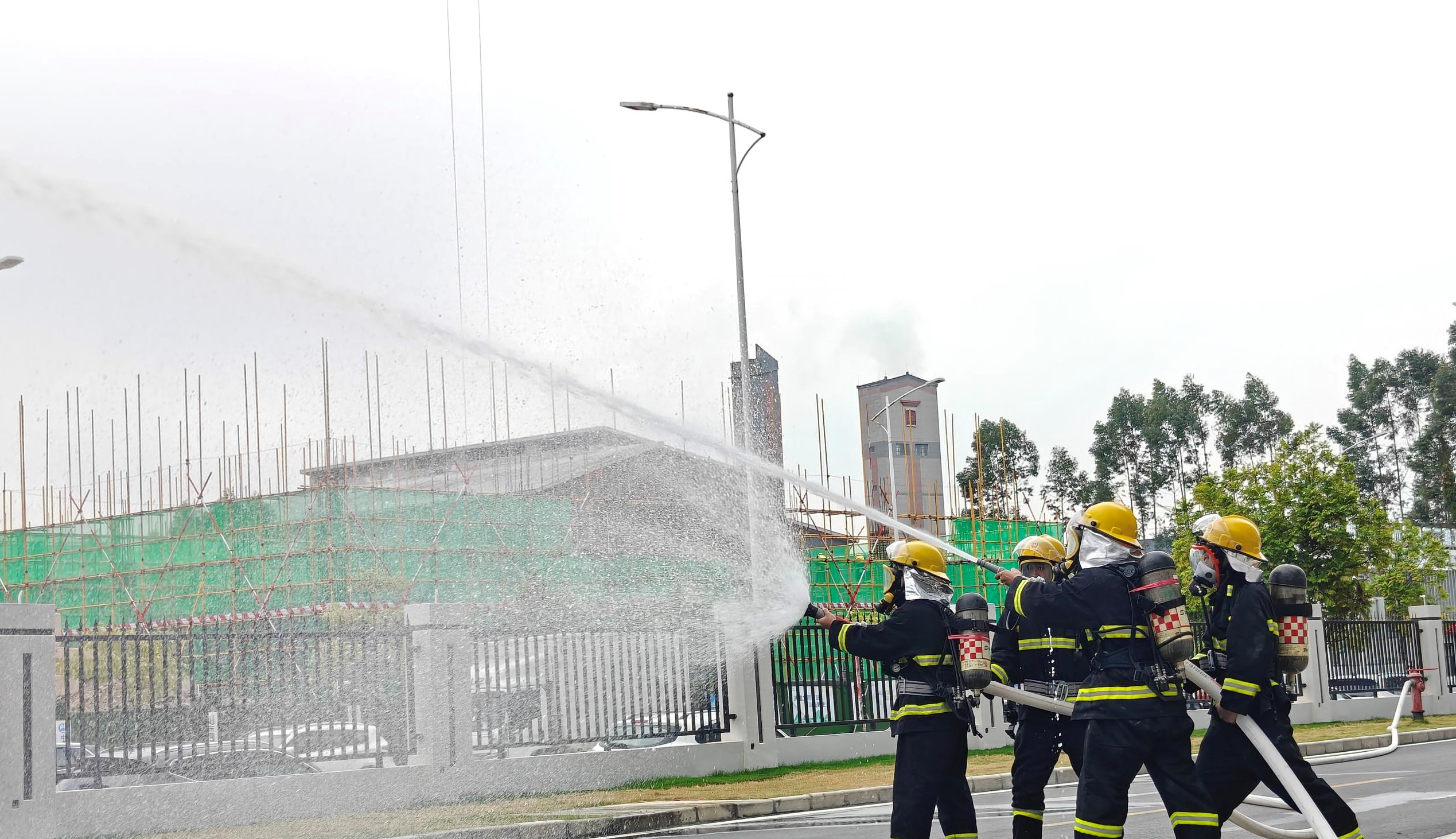 筑牢防火墙！威廉希尔500欧洲指数开展联合消防演习